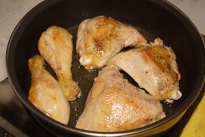 pollo-rustido-con-ciruelas-5